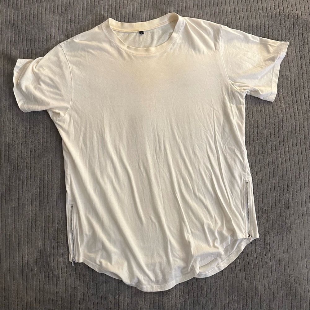 White Short Sleeve Crew Neck Tee with Curved Hem